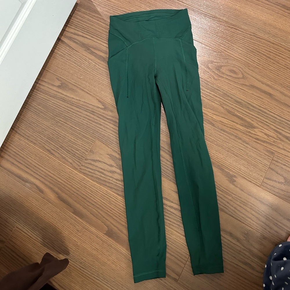 Lululemon power thru HR leggings Everglade green